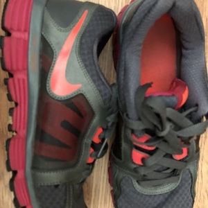 Women’s Nike Dual Fusion ST2